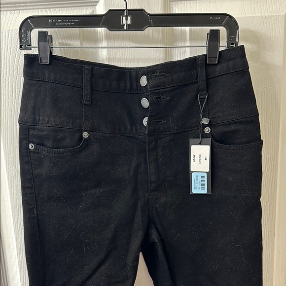 Black High-Waisted Skinny Jeans - Picture 4 of 5